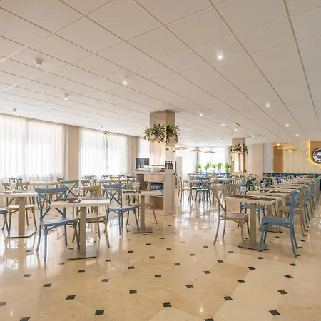 Готель Parasol By Dorobe