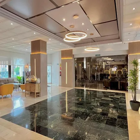 Parasol By Dorobe Готель Торремолінос