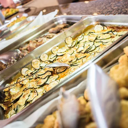 Parasol By Dorobe Готель Торремолінос