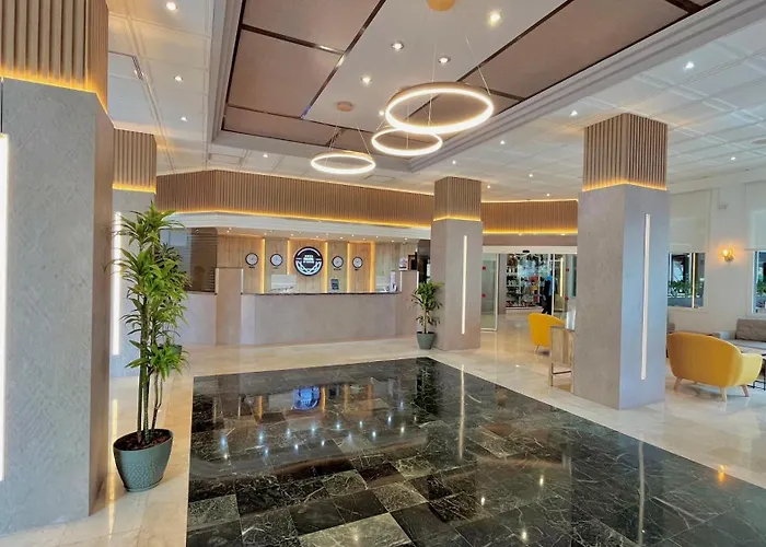 Hotel Parasol By Dorobe Torremolinos