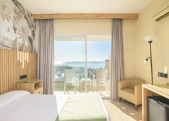 Parasol By Dorobe Hotell Torremolinos