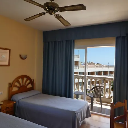 Hotel Parasol By Dorobe 4*